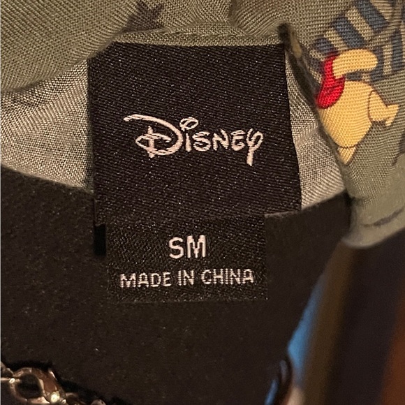 Disney Winnie the Pooh Pooh & Tigger Women's Tie-Front Woven Top - Picture 3 of 5